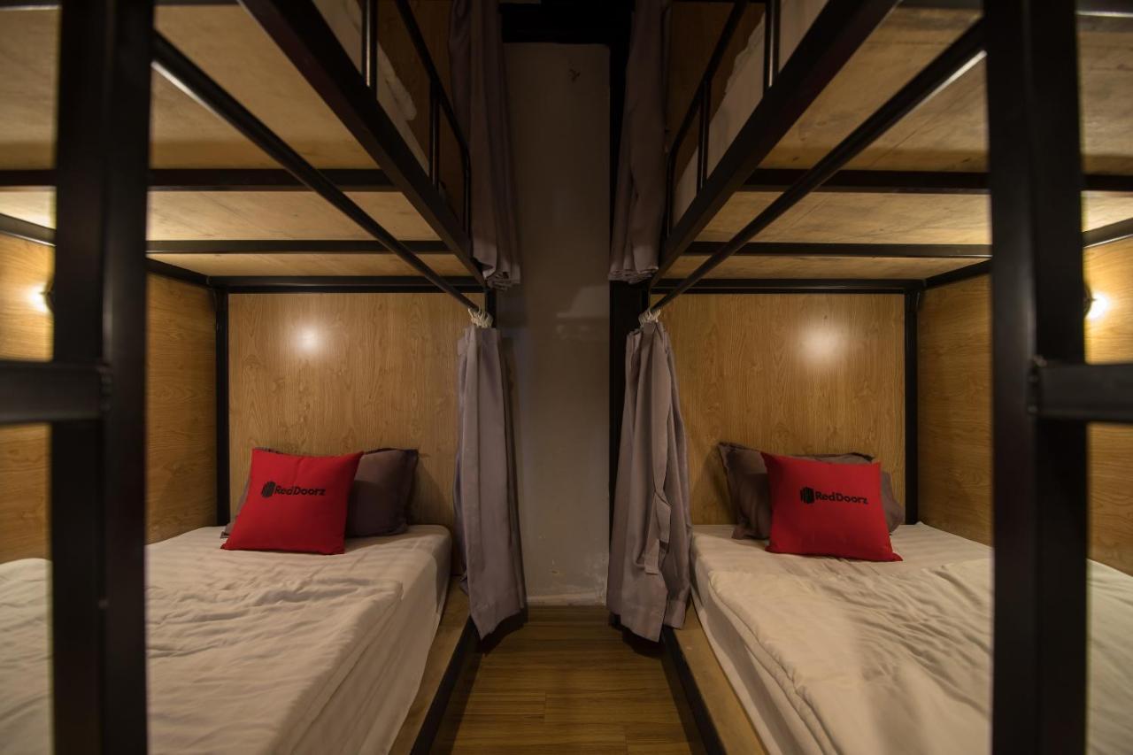 Reddoorz Hostel Near St. Joseph'S Cathedral Ханой Экстерьер фото
